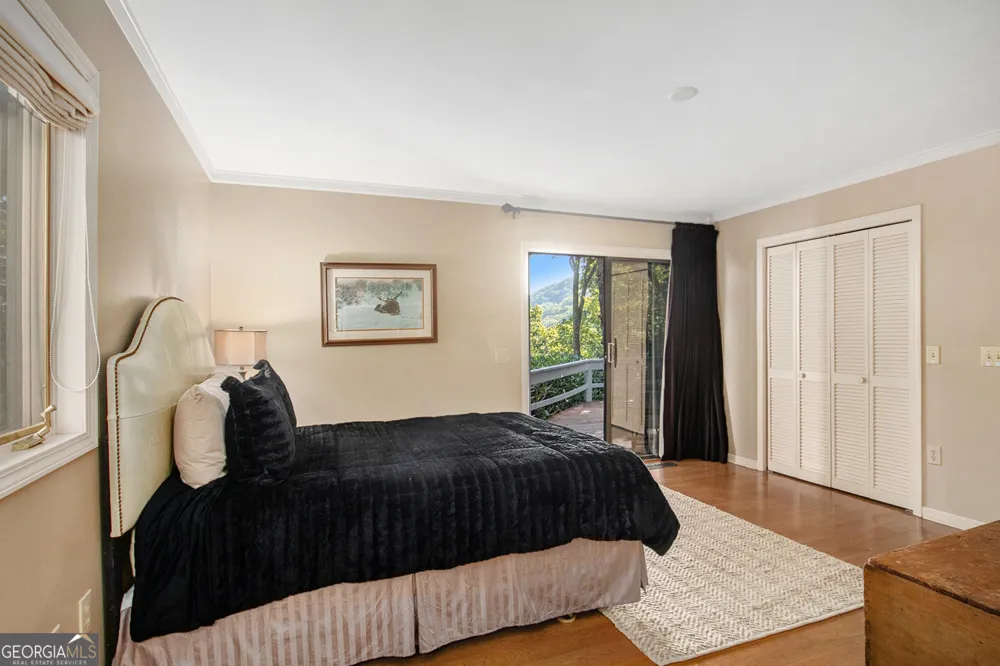 388 Alex Mountain DR Sky Valley, GA 30537