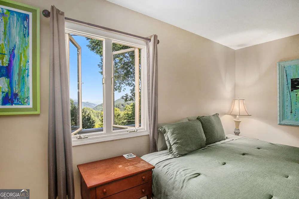 388 Alex Mountain DR Sky Valley, GA 30537