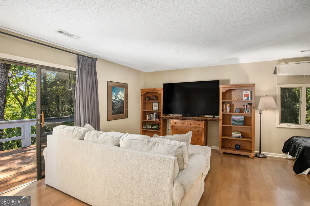 388 Alex Mountain DR Sky Valley, GA 30537