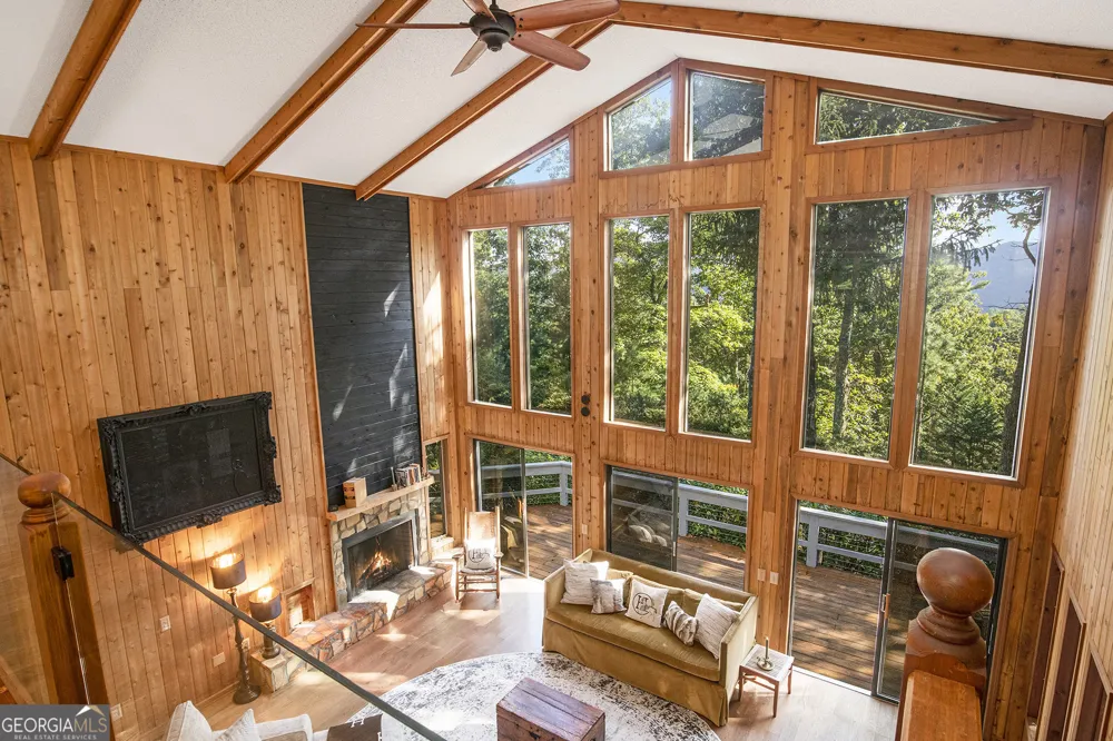 388 Alex Mountain DR Sky Valley, GA 30537