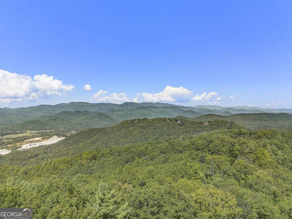 388 Alex Mountain DR Sky Valley, GA 30537
