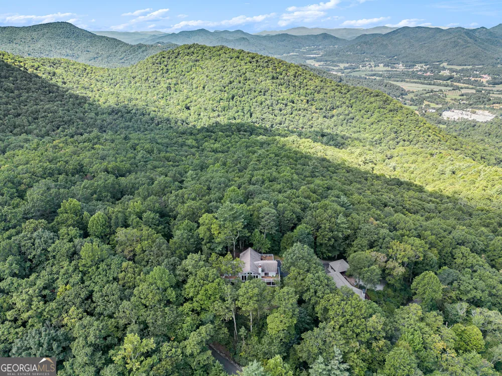 388 Alex Mountain DR Sky Valley, GA 30537
