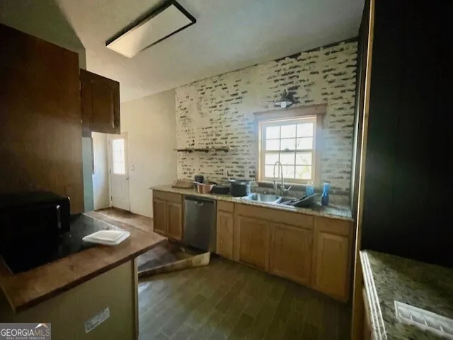 6070 Riggins Mill RD Dry Branch, GA 31020