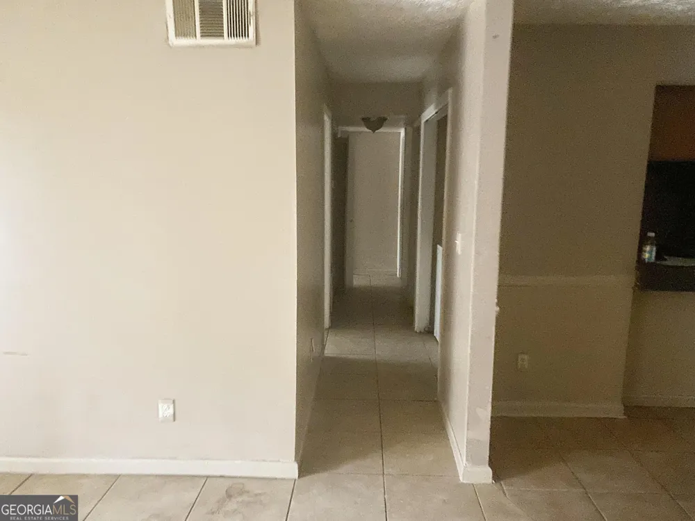 5918 Sutcliff SQ Lithonia, GA 30058