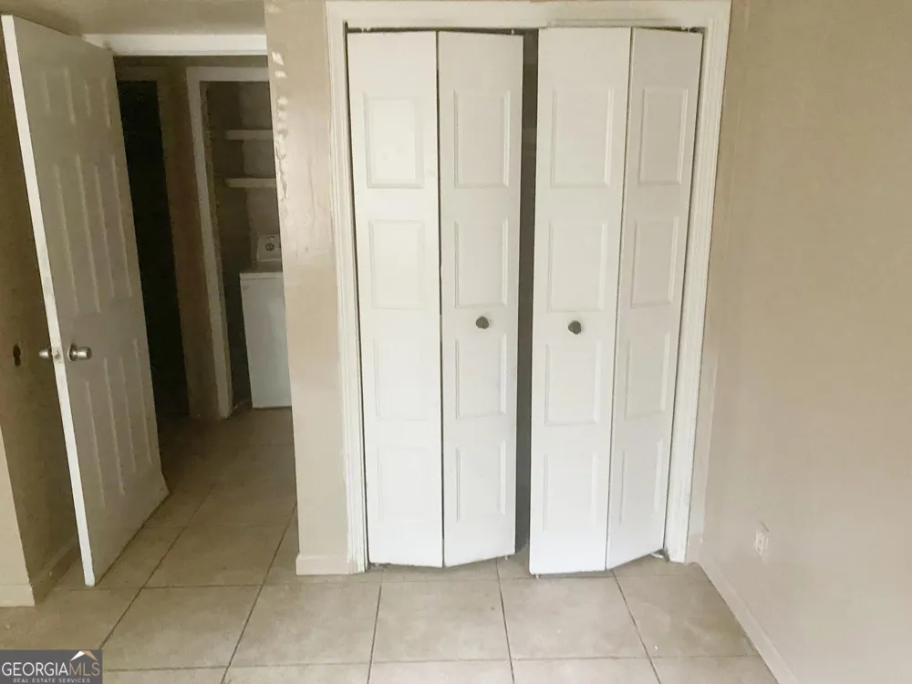 5918 Sutcliff SQ Lithonia, GA 30058
