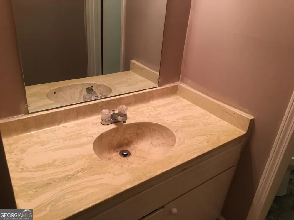 5918 Sutcliff SQ Lithonia, GA 30058