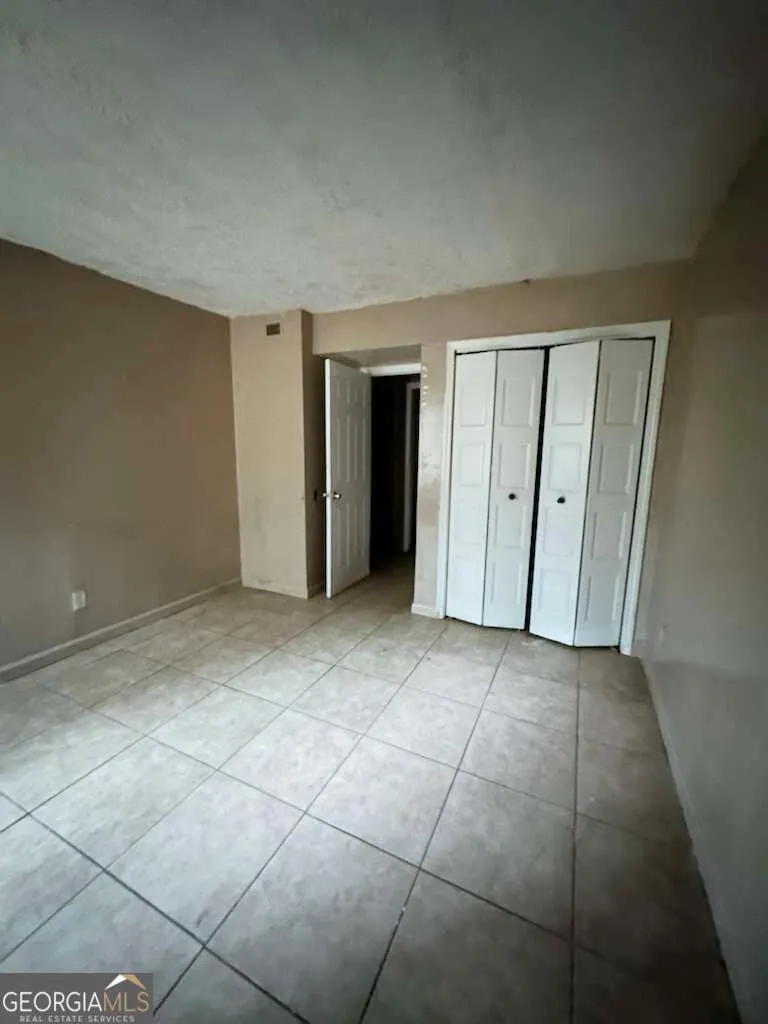 5918 Sutcliff SQ Lithonia, GA 30058