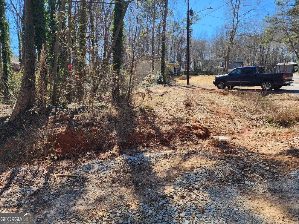 8A Forest Creek CIR Hartwell, GA 30643