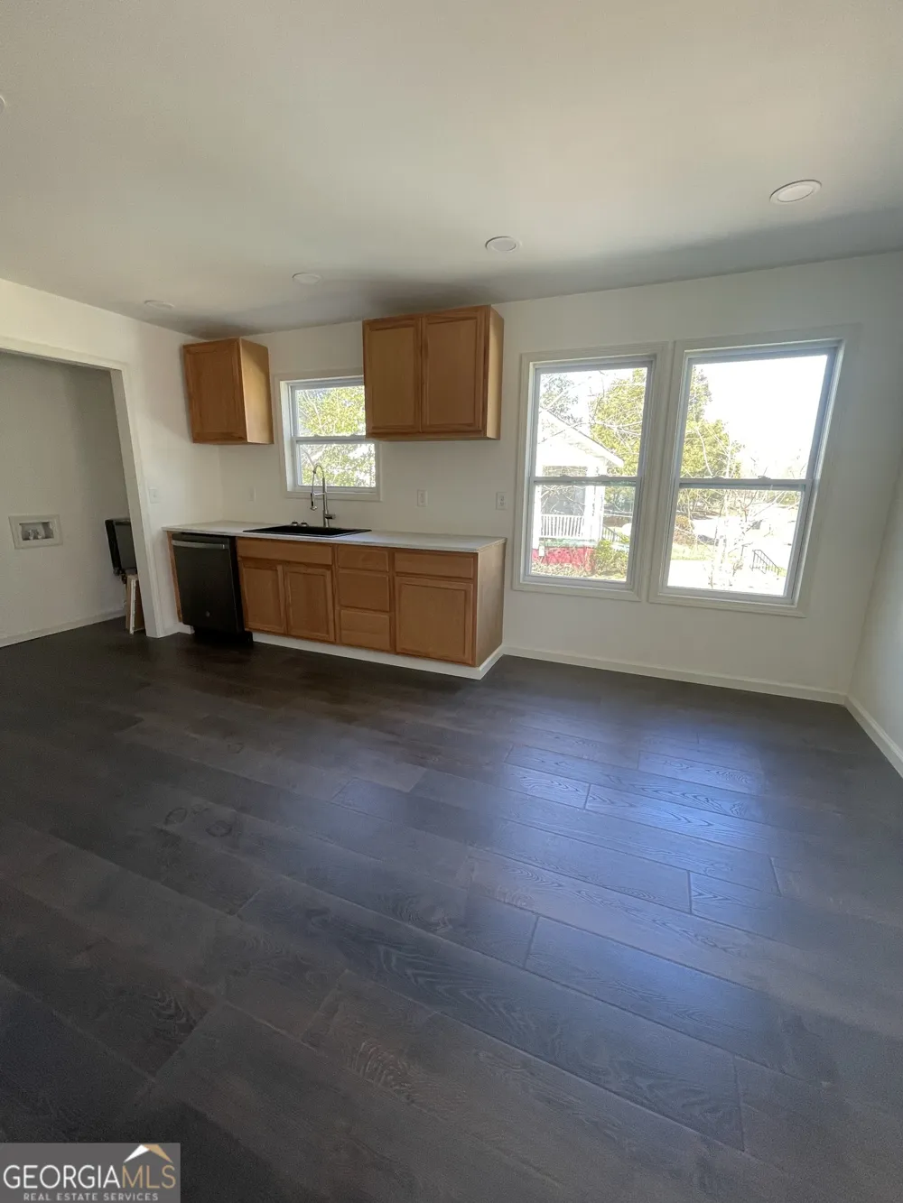 126 B ST NE Thomaston, GA 30286