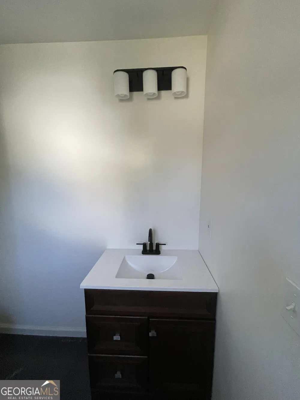 126 B ST NE Thomaston, GA 30286