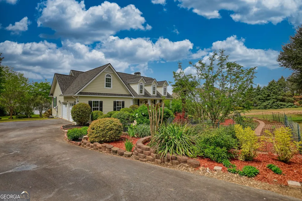 1031 Shoreline DR Madison, GA 30650