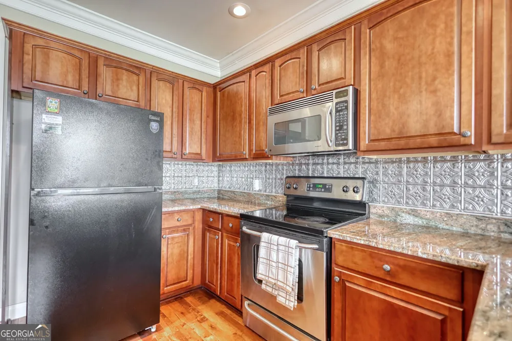 1031 Shoreline DR Madison, GA 30650