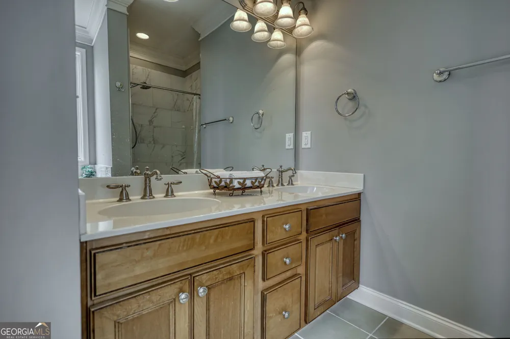 1031 Shoreline DR Madison, GA 30650