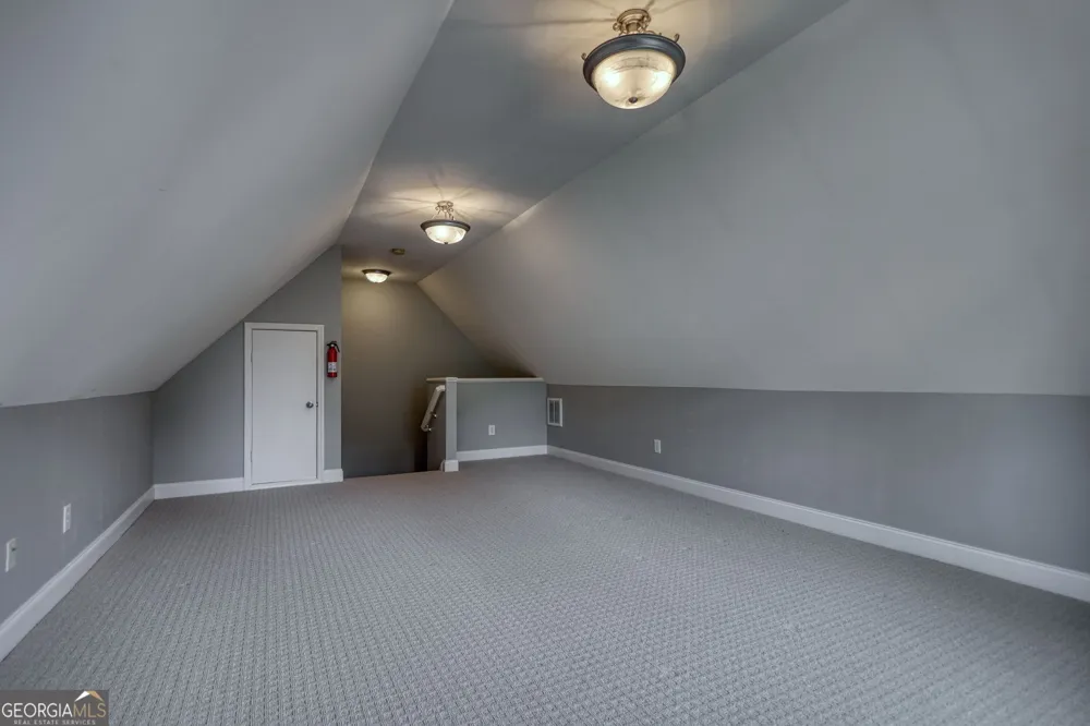 1031 Shoreline DR Madison, GA 30650