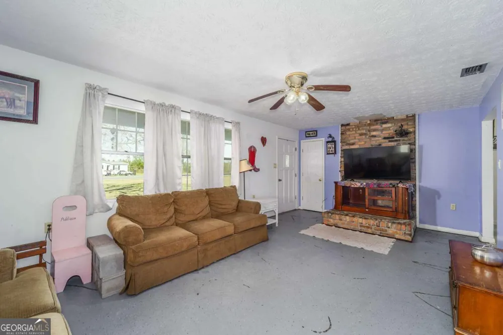 6291 Riverside Rock RD Nahunta, GA 31553