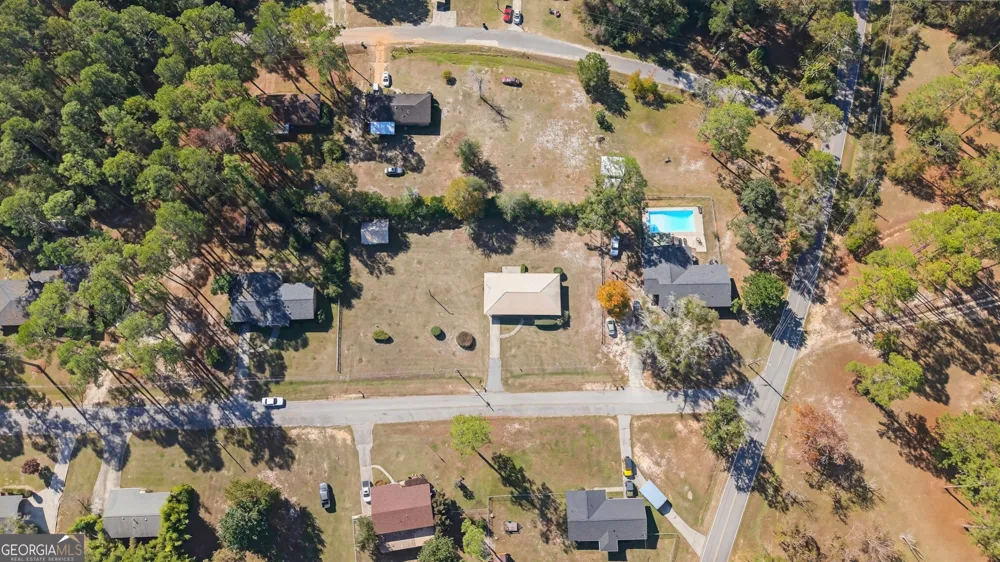 104 Azalea LN Reidsville, GA 30453