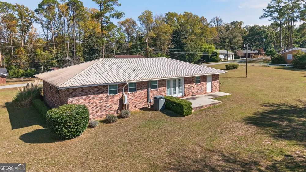 104 Azalea LN Reidsville, GA 30453