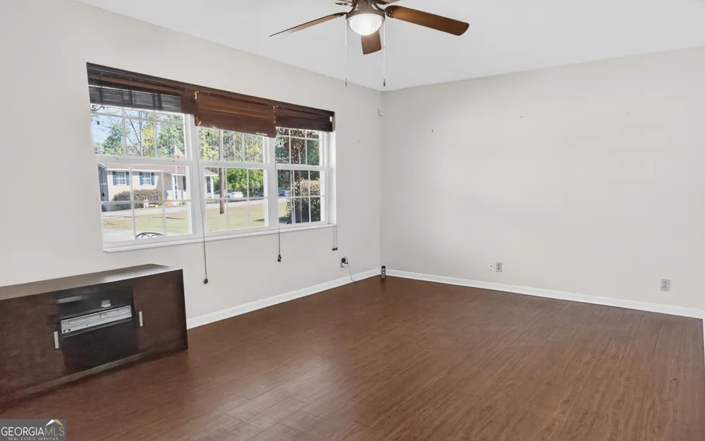 104 Azalea LN Reidsville, GA 30453