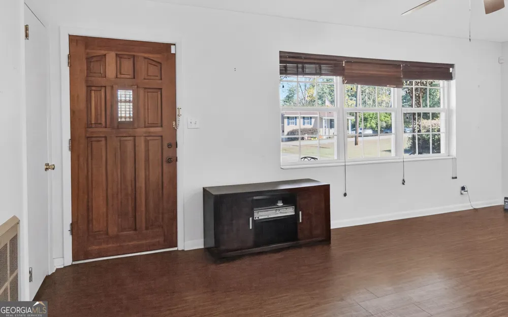 104 Azalea LN Reidsville, GA 30453