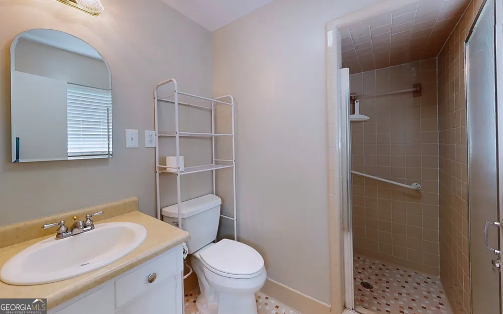 104 Azalea LN Reidsville, GA 30453