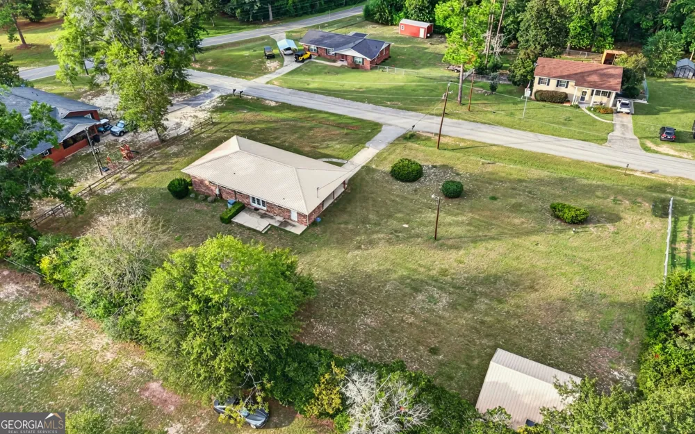 104 Azalea LN Reidsville, GA 30453