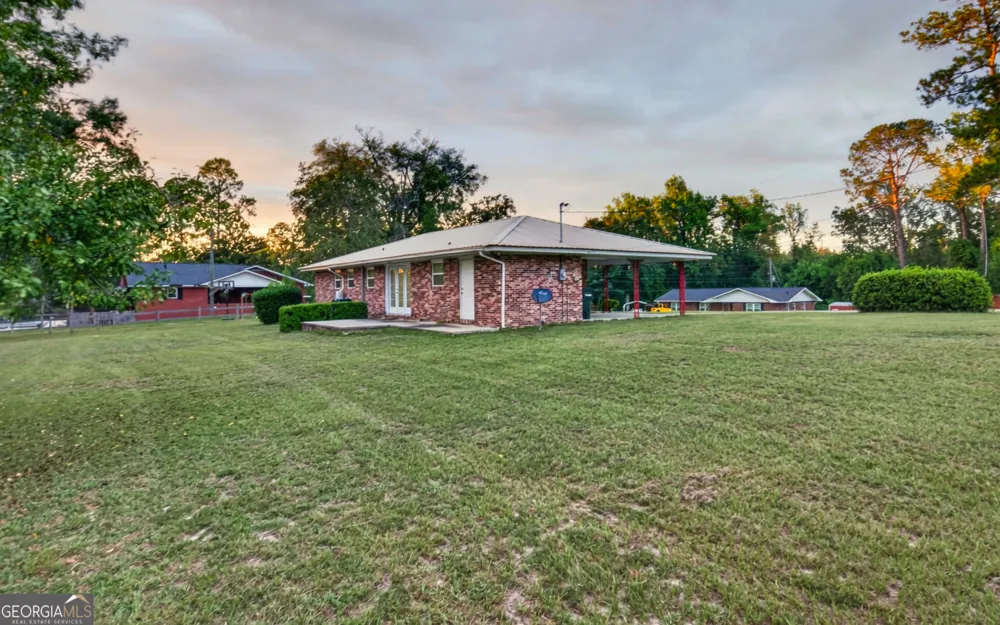 104 Azalea LN Reidsville, GA 30453
