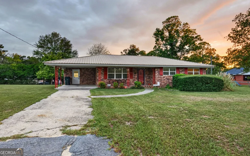 104 Azalea LN Reidsville, GA 30453