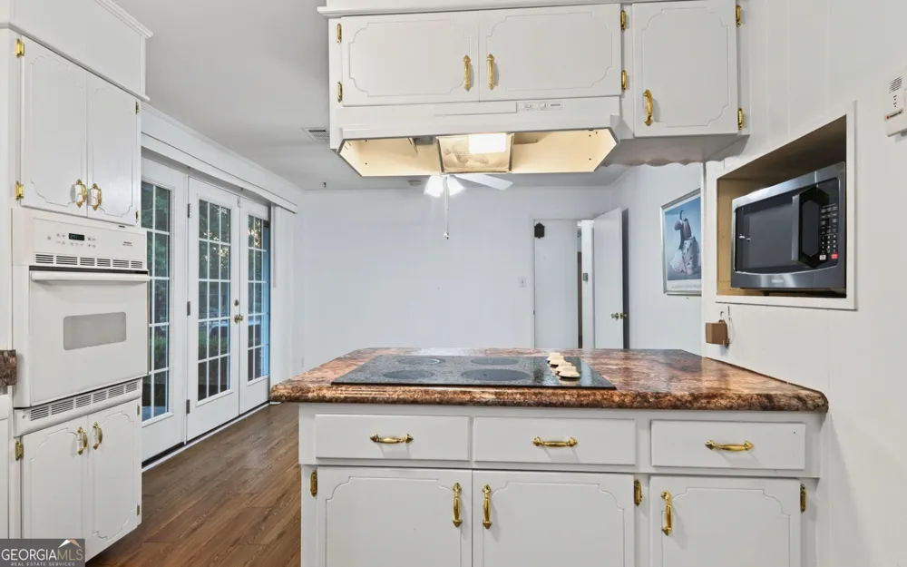 104 Azalea LN Reidsville, GA 30453