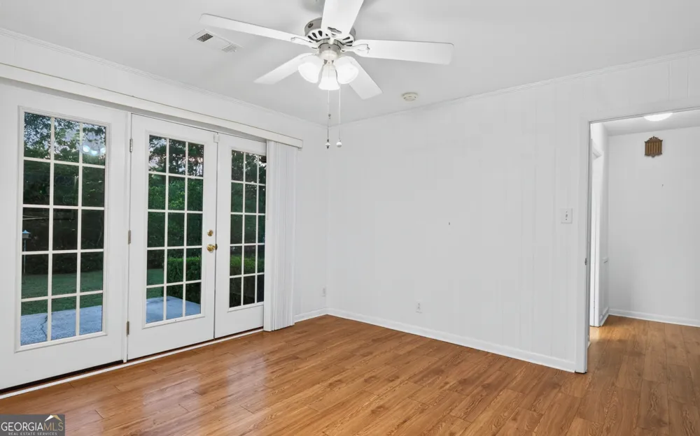 104 Azalea LN Reidsville, GA 30453