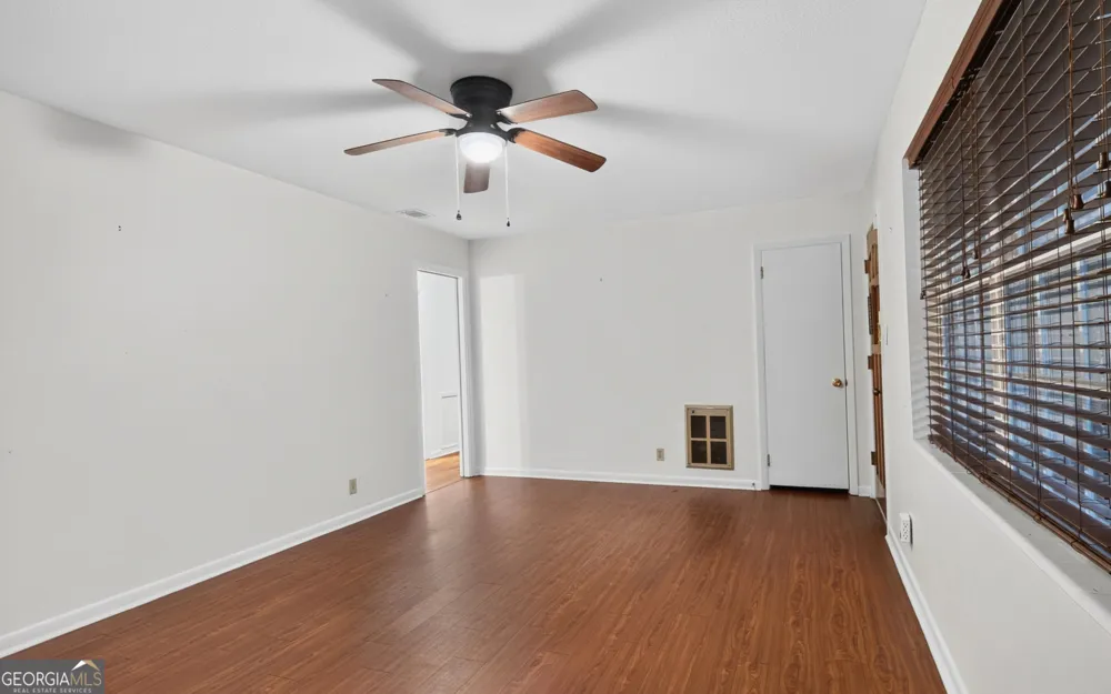 104 Azalea LN Reidsville, GA 30453