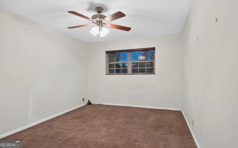 104 Azalea LN Reidsville, GA 30453