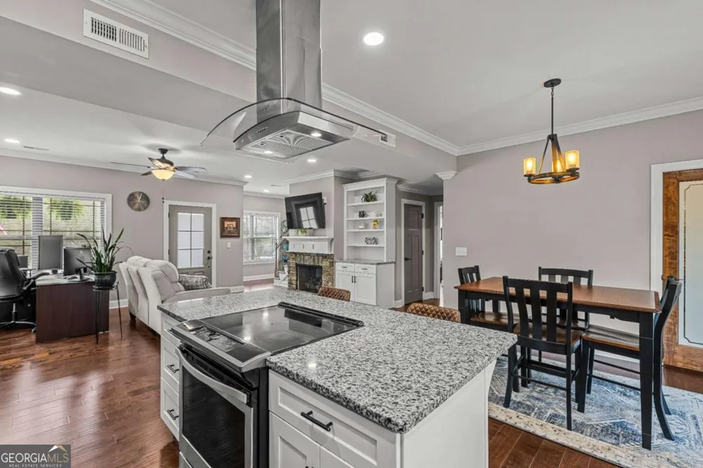 1205 Baggett RD Ringgold, GA 30736