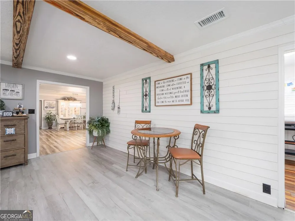 2075 Sylvia LN Waycross, GA 31503