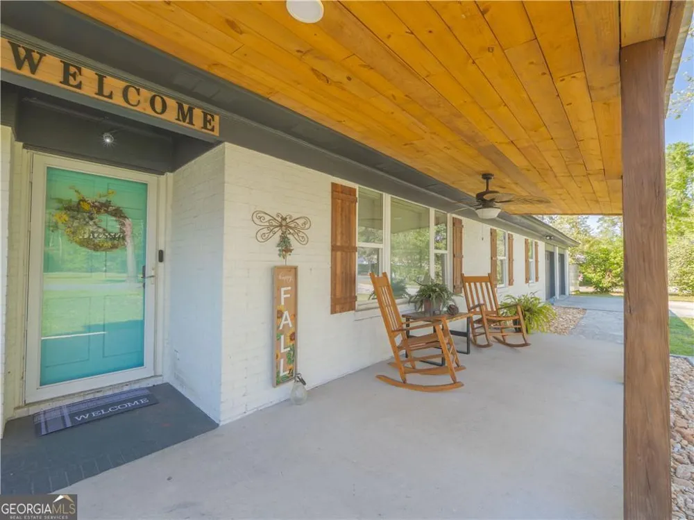 2075 Sylvia LN Waycross, GA 31503