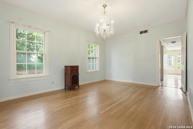 131 Mary D Alamo Heights, TX 78209