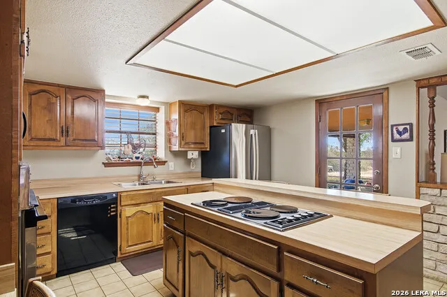 126 Packsaddle Circle Del Rio, TX 78840