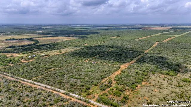 000 Cr 332 A Jourdanton, TX 78026