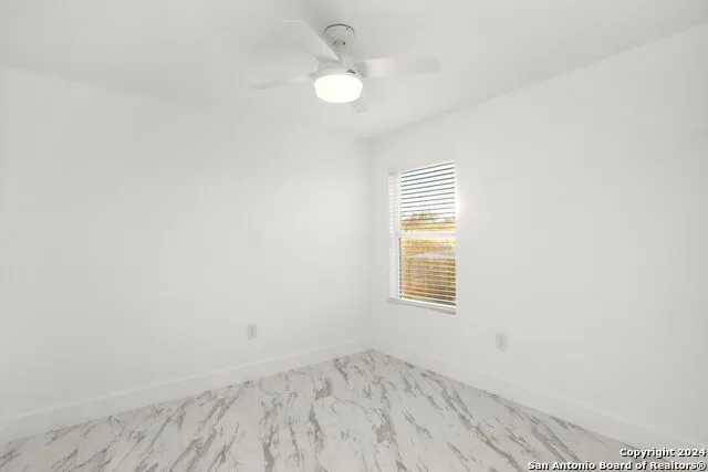 288 COUNTY ROAD 105 Floresville, TX 78114