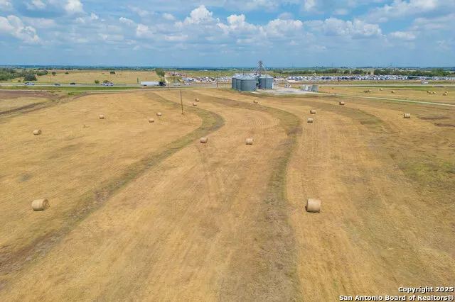 5775 W Interstate 10 Seguin, TX 78155