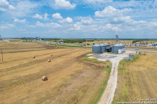 5775 W Interstate 10 Seguin, TX 78155
