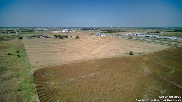 5775 W Interstate 10 Seguin, TX 78155