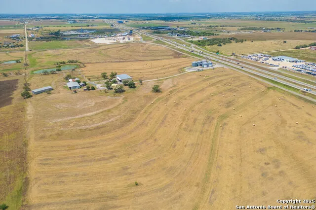 5775 W Interstate 10 Seguin, TX 78155