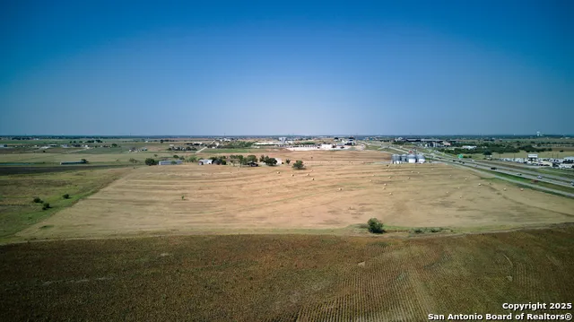 5775 W Interstate 10 Seguin, TX 78155