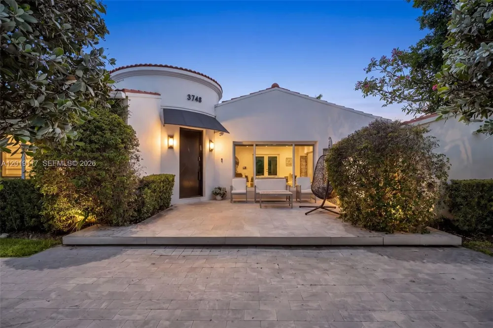 3748 Prairie Ave Miami Beach, FL 33140