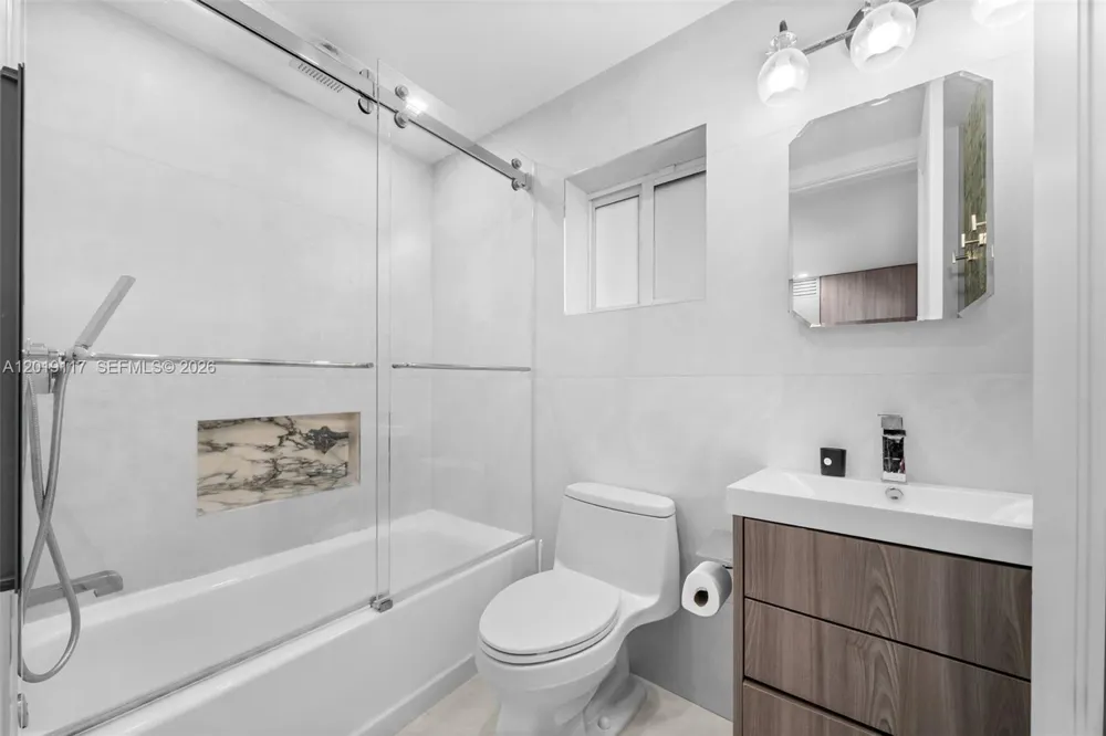 3748 Prairie Ave Miami Beach, FL 33140