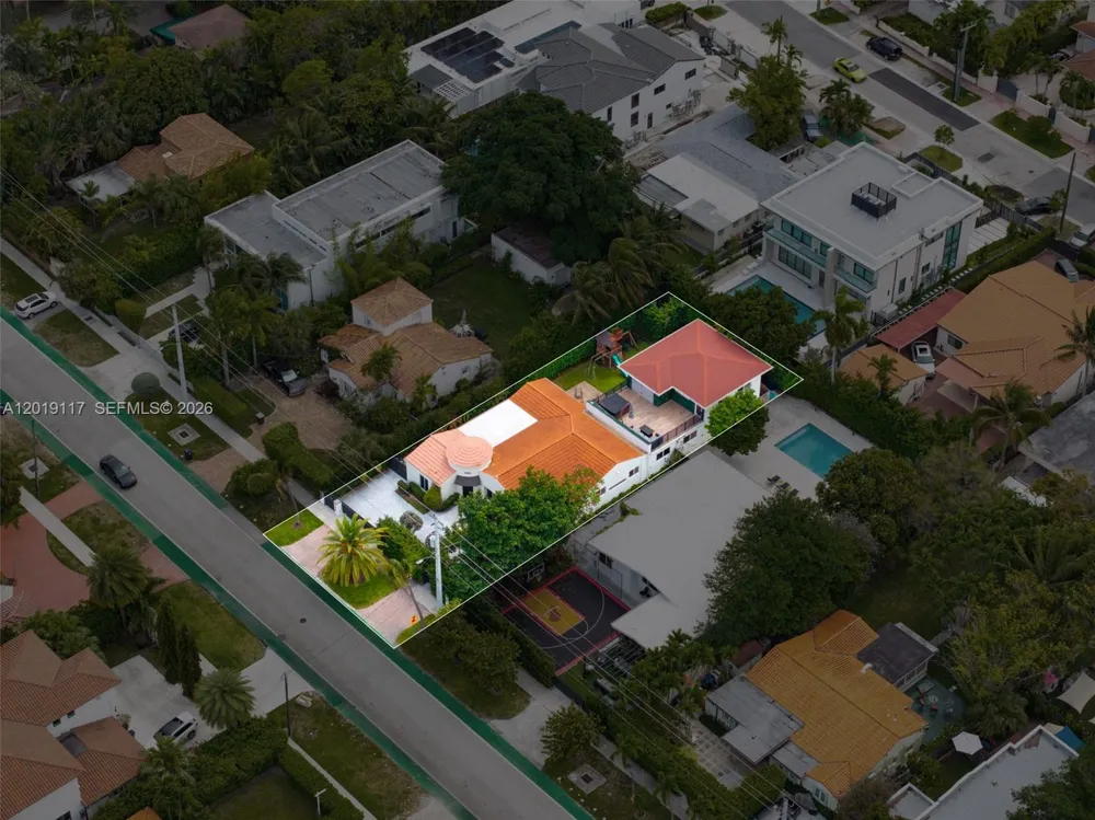 3748 Prairie Ave Miami Beach, FL 33140