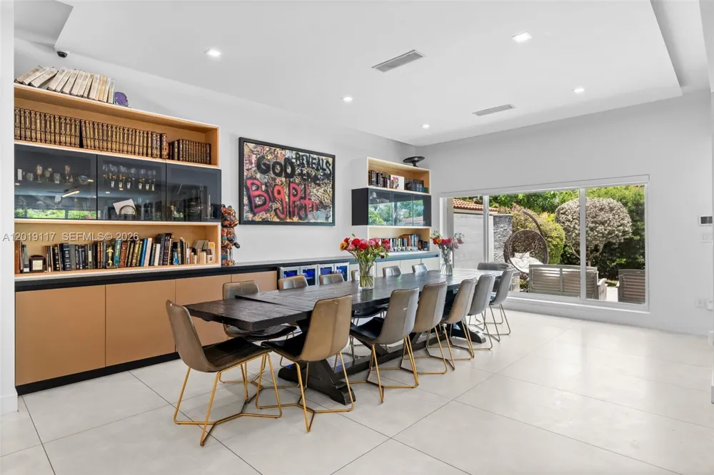 3748 Prairie Ave Miami Beach, FL 33140