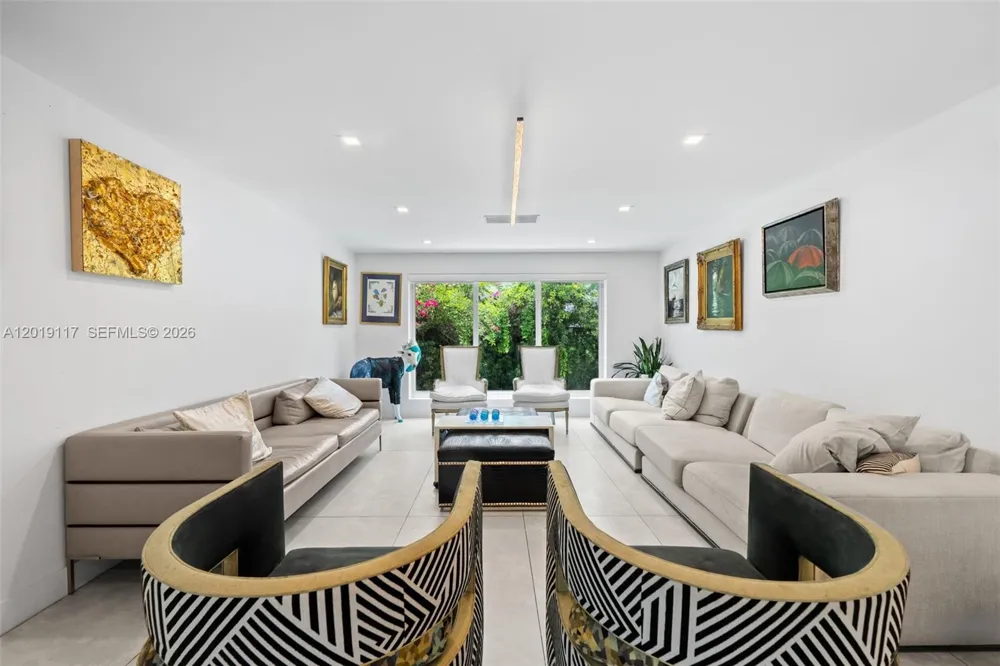 3748 Prairie Ave Miami Beach, FL 33140