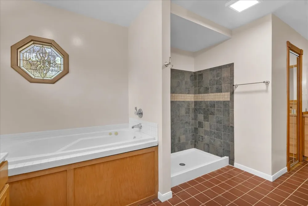 1900 S Duncanville Road Ovilla, TX 75154