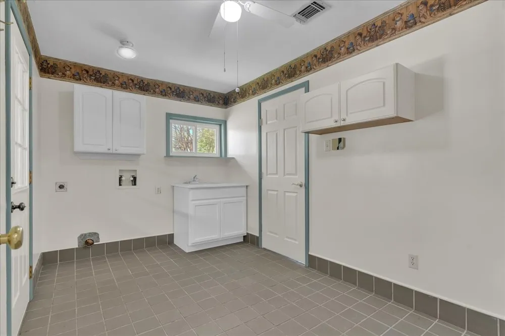 1900 S Duncanville Road Ovilla, TX 75154